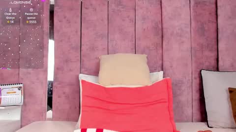 Snapshot of ashlie_robertss chatting on February 13, 11:39 am Ashlie online show from February 13, 11:39 am