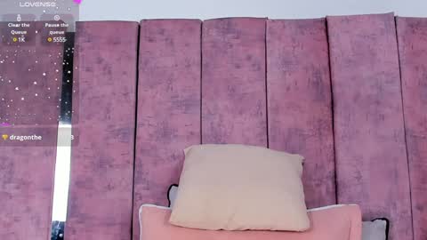 Snapshot of ashlie_robertss chatting on February 1, 11:31 am Ashlie online show from February 1, 11:31 am