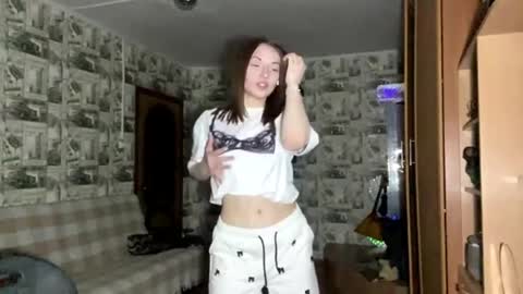 Lily online show from March 27, 6:42 pm