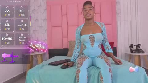 ashlleyray online show from April 13, 7:07 pm