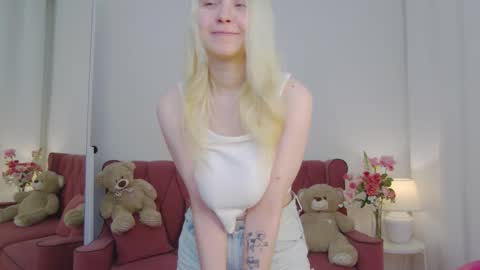 ashly_cherry online show from November 18, 11:13 am