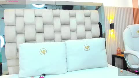 ashlyn online show from February 22, 7:47 pm