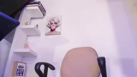  Ashly online show from February 8, 9:57 pm