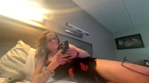 ashmomo online show from December 17, 4:52 am