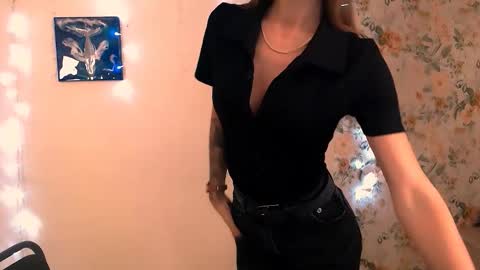 asia_n_ online show from November 11, 9:33 am