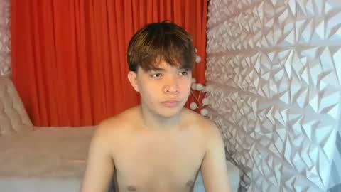 asian_blakefoster online show from March 25, 11:28 am