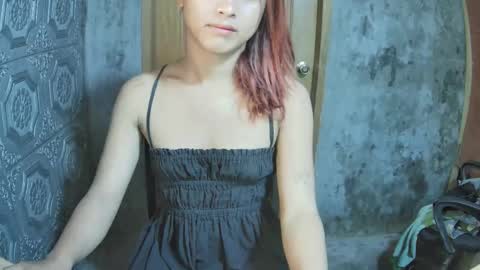 asian_geraldinexxx online show from April 2, 10:27 pm