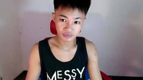 asian_lover05 online show from May 17, 9:13 pm
