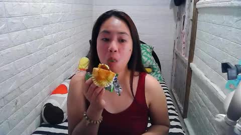 Snapshot of asian_sexydimples chatting on November 1, 11:37 pm Trixie online show from November 1, 11:37 pm