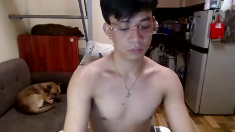 asiandreamboyx online show from February 12, 5:05 pm