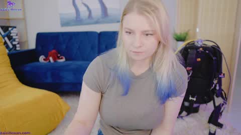 Asiri   pronounced Ah-siri Please no nicknames   3 online show from April 21, 4:36 pm