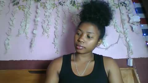 asmiraa online show from May 28, 7:01 pm