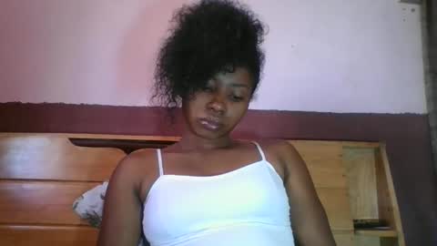 asmiraa online show from February 13, 11:02 am