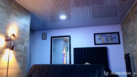 Snapshot of asmodeo_cox chatting on September 17, 11:52 pm Asmodeo  -   online show from September 17, 11:52 pm