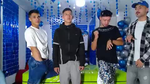 Snapshot of asmodeus7100 chatting on February 11, 12:17 am THOMAS AND DAMIAND online show from February 11, 12:17 am