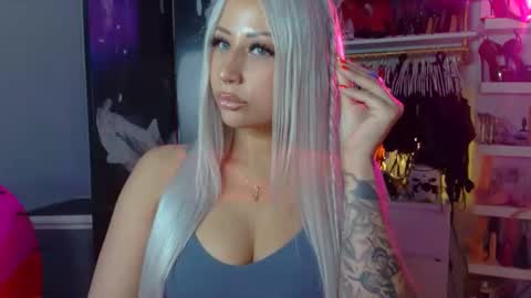 iwantaspen online show from September 21, 11:53 pm