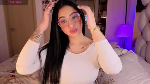 Ashley online show from November 5, 5:09 am