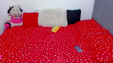 instagramsoofiaa giraldo online show from February 12, 10:37 pm