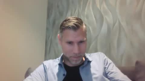 Assmani28 online show from April 14, 1:58 pm