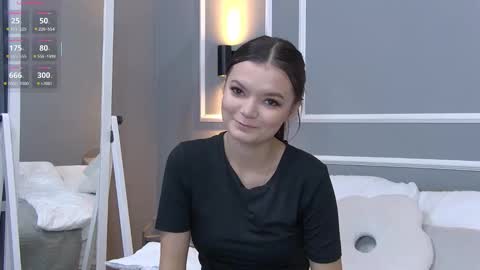 Aster Quinn online show from October 25, 4:07 pm