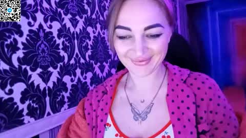 MERYEM online show from December 18, 9:43 pm