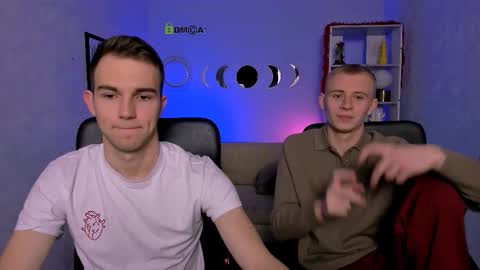 astren online show from March 3, 6:53 am