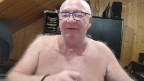 asusandy online show from February 15, 9:35 pm