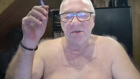 asusandy online show from November 12, 12:35 am