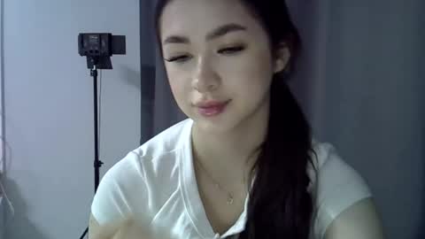 asya wellx online show from March 28, 6:09 pm