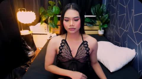 atashakendall online show from January 9, 1:33 am