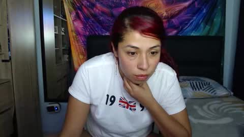 Snapshot of atena_messy chatting on October 23, 2:24 am atena messy online show from October 23, 2:24 am