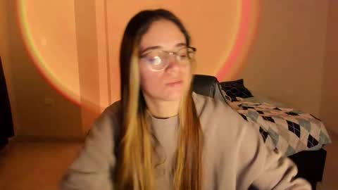 atenas online show from November 1, 9:41 am