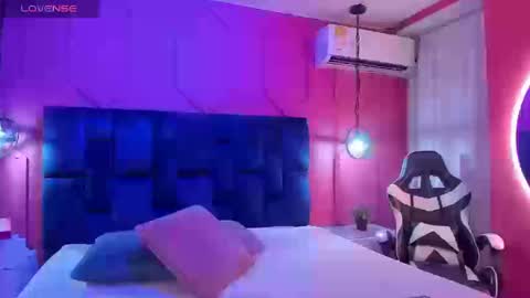 Athenea online show from September 20, 3:53 am