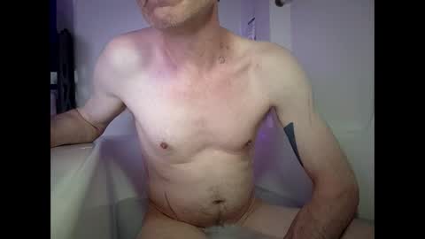 jonnyandrew online show from June 3, 2:03 am