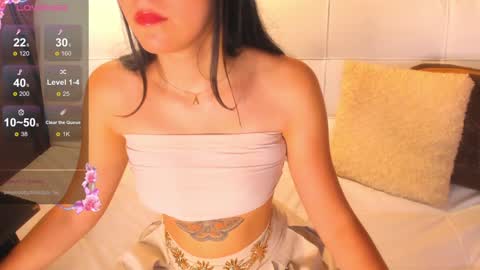 ATENEA MAKRI online show from December 18, 2:49 pm