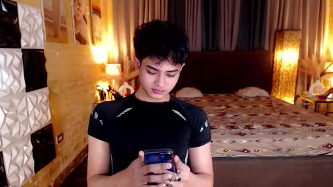 athisamoore online show from February 3, 6:01 pm