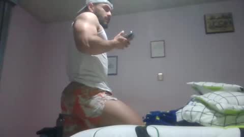 Snapshot of athlete_boy22 chatting on December 25, 10:50 am Atlas online show from December 25, 10:50 am