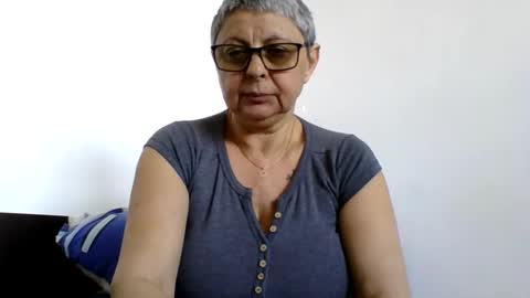 atikaarea online show from May 7, 11:39 am