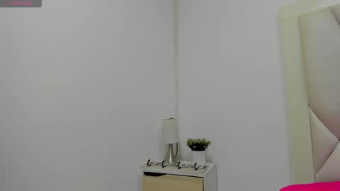 Atilana Diaz online show from March 25, 5:42 pm