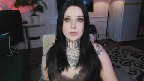 online every day between 10am-23pm online show from May 5, 6:19 am