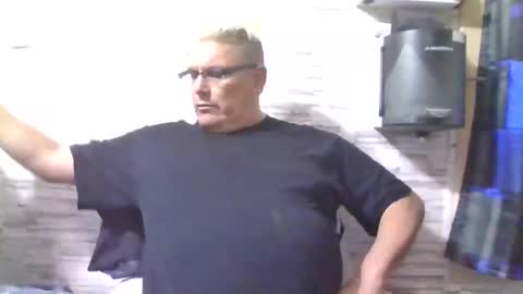 A online show from February 6, 10:14 am