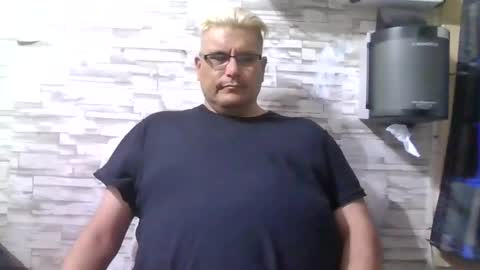 A online show from February 11, 9:09 am