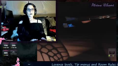 Snapshot of atrena chatting on October 23, 1:40 am Atrena online show from October 23, 1:40 am