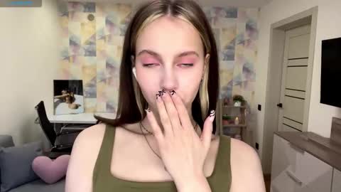 Jolyn online show from February 19, 6:12 am