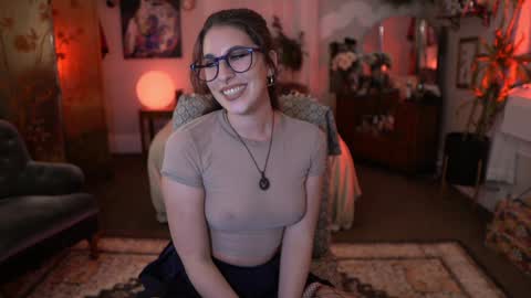 Audrey online show from December 17, 5:18 am