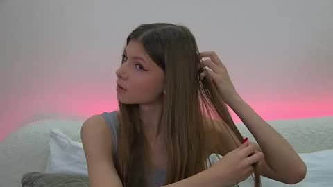 Snapshot of audreybarlow chatting on February 25, 9:31 am Audrey online show from February 25, 9:31 am