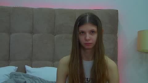 Snapshot of audreybarlow chatting on February 8, 7:48 am Audrey online show from February 8, 7:48 am