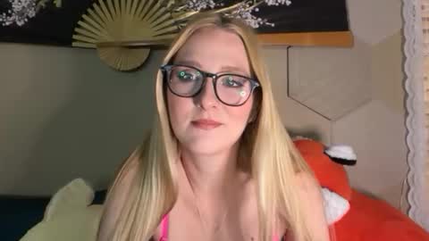 AudreyAlien online show from February 3, 8:07 am