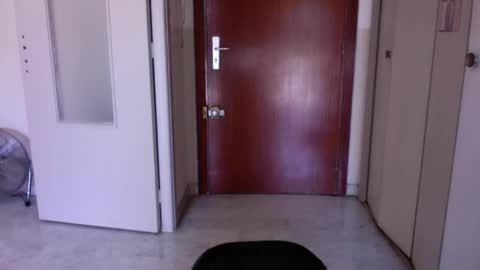 auguste688483 online show from March 17, 9:36 am