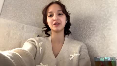 Naomi online show from March 26, 8:19 am